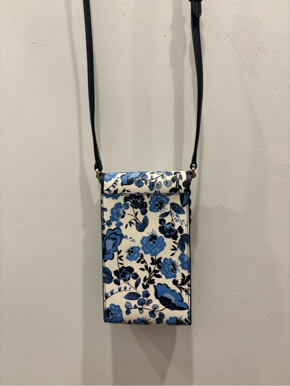 kate spade Blue Floral Crossbody Phone Bag with Navy Strap